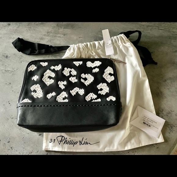 Phillip Lim NWT black and white clutch with zipper… original dust bag - Picture 6 of 10